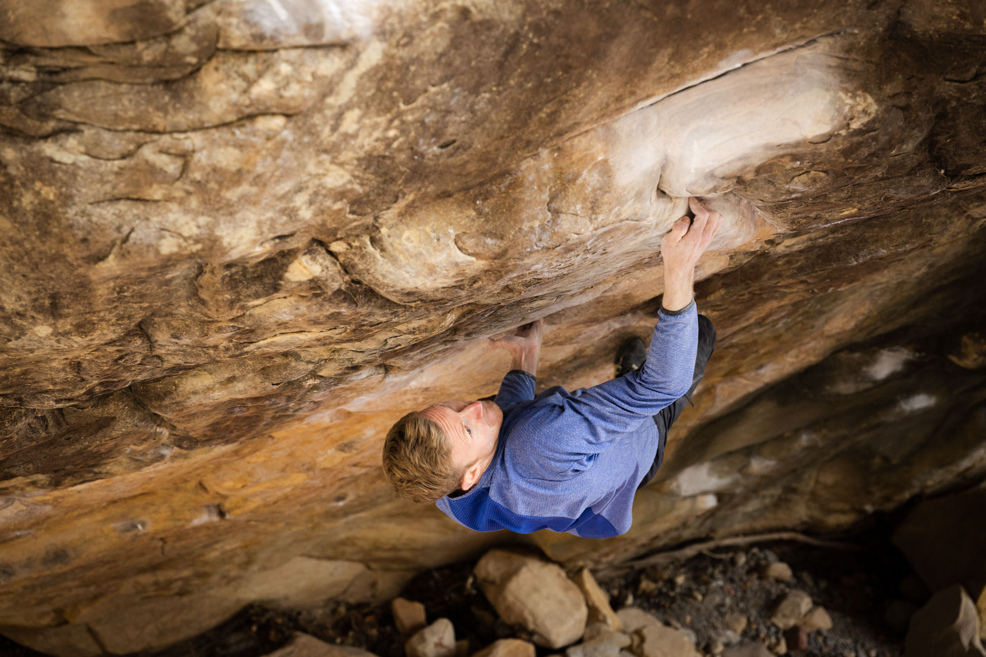 Jakob Schubert isst traditionelle Japanische Nudeln